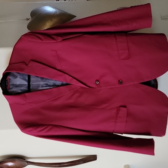J.Ferrar Slim Fit 2 Button Front Closure Sport Coat Cranberry color size 44R - Picture 1 of 14